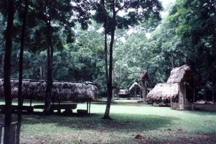 Quang cảnh khu khảo cổ Dos Pilas ở Guatemala quang-canh-khu-khao-co-dos-pilas-o-guatemala-quang-truong-trung-tam.jpg