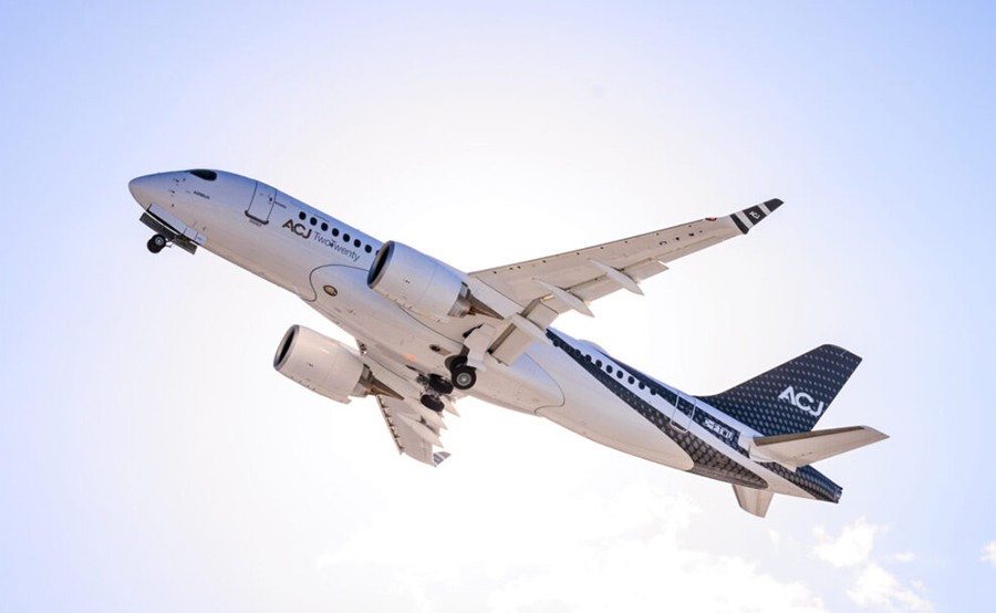 10-airbus-corporate-jets-twotwenty.jpg