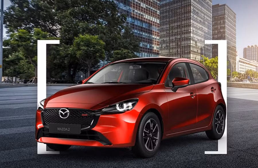 mazda2.jpg.avif