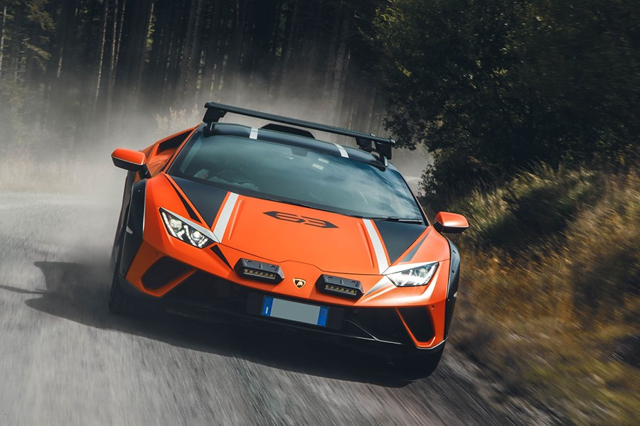 7-lamborghini-huracan-sterrato.jpg
