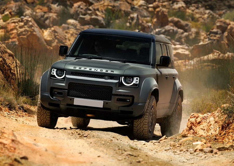 1-land-rover-defender-octa.jpg