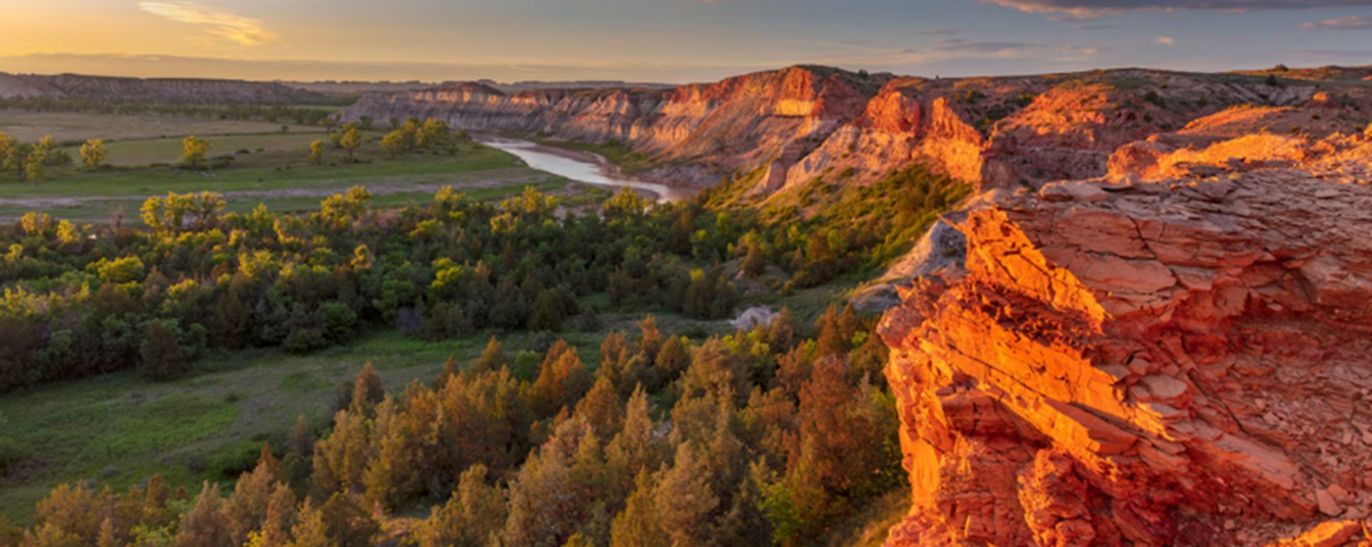 vung-badlands-o-bac-dakota-dong-co-quoc-gia-little-missouri.jpg