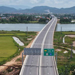 Một đoạn cao tốc Vũng Áng - Bùng