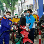 Giá xăng dầu tăng đồng loạt