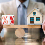 Lãi suất rục rịch tăng, đòn bẩy tài chính mua nhà bắt đầu nặng dần