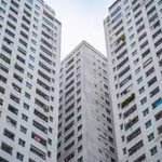 Giá căn hộ Hà Nội vượt 100 triệu đồng/m2, người mua ngày càng dè dặt