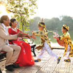 Bước xuất hành đầu năm