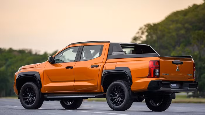mitsubishi_triton_2024_1.jpg