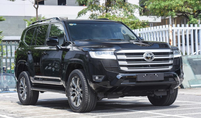  “Xe chủ tịch” Toyota Land Cruiser bán chạy hơn cả Kia Morning