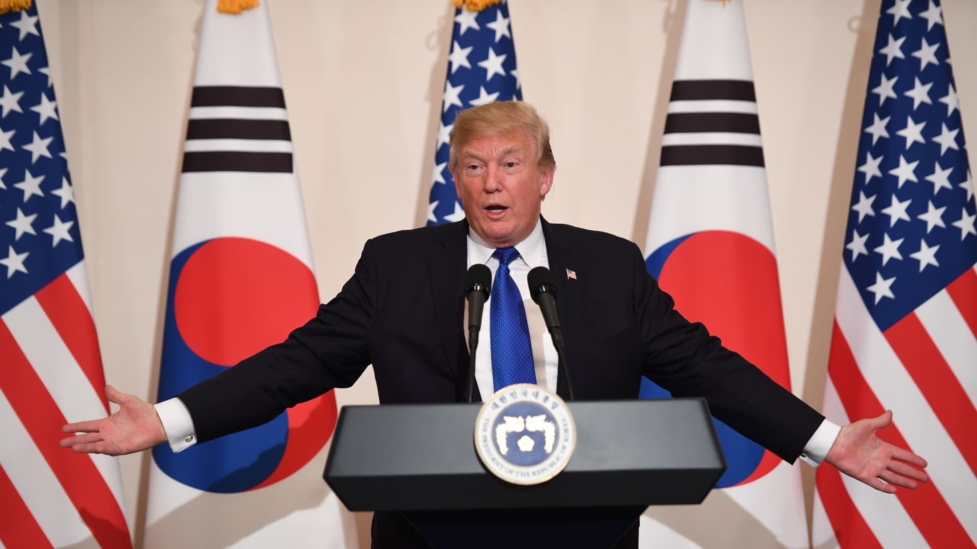 trump-announces-full-and-complete-trade-deal-with-south-korea.jpg