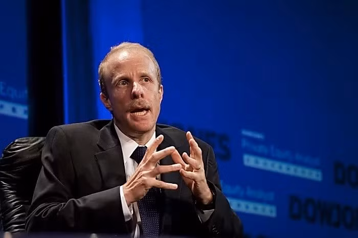 stephen-feinberg-3-5566.jpg