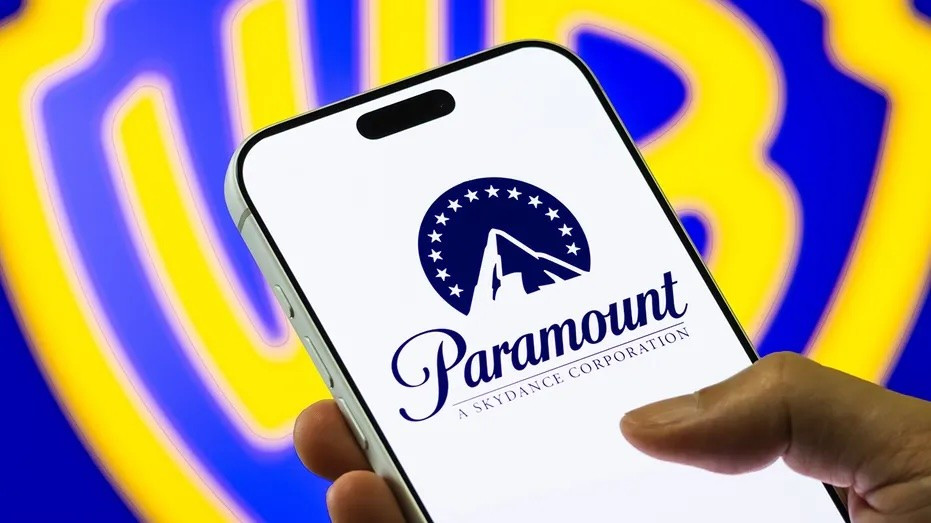 paramount-wb.jpg