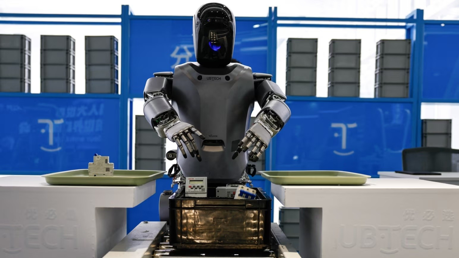 2025-05-16t110751z-261430223-rc2tiea7yzlf-rtrmadp-3-china-robots-application.jpg