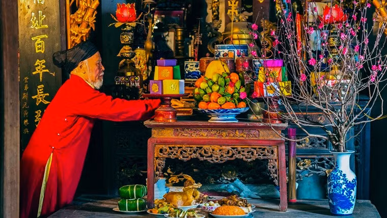 embracing-tradition-celebrating-lunar-new-year-in-vietnam-01.jpg