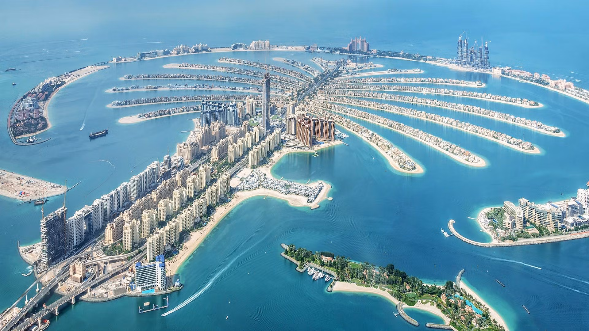 dubai-palm-jumeirah-island-shutterstock-1291548640jpg-3ab124c2b9.jpg