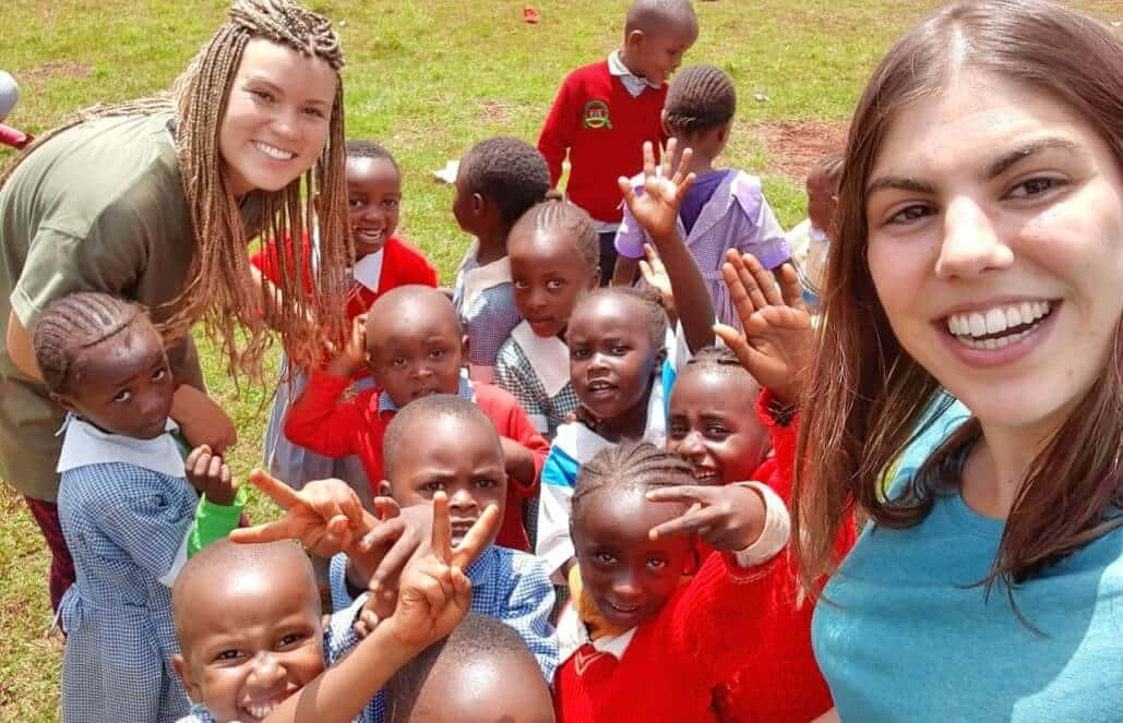 article-what-is-voluntourism3.jpg
