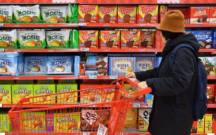 Người Hàn Quốc phẫn nộ vì biết loạt sản phẩm tiêu dùng âm thầm bị giảm khối lượng nhưng giá vẫn giữ nguyên