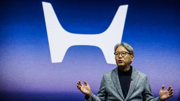 Sợ ngủ quên trên lịch sử chói sáng, Honda quyết chiến với xe điện để "tồn tại"