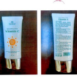 Mẫu kem chống nắng giả Vitamin C do Công ty TNHH Sản xuất và Thương mại Athena Việt Nam chịu trách nhiệm phân phối