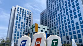 FPT thưởng 222 triệu cổ phiếu, đặt mục tiêu lợi nhuận hơn 13.000 tỷ năm nay