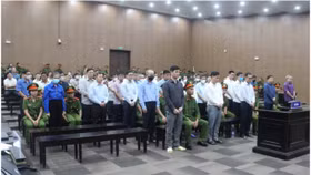 Kẻ sở hữu 2.300 nhà đất, “hạ gục” hàng loạt Bí thư, Chủ tịch tỉnh bị đề nghị 30 năm tù