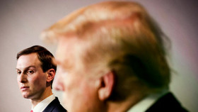 Với những gì đã và đang thể hiện, Jared Kushner giống như một ông vua không ngai trong chính quyền của Tổng thống Donald Trump 