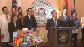 Coca-Cola, Pepsi, Nestlé đối mặt với vụ kiện vì sức khỏe cộng đồng