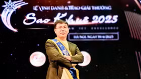 Ông Khúc Ngọc Anh, Giám đốc công ty VietnamPedia