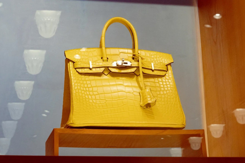 Hermès vững vàng trước “sóng lớn”