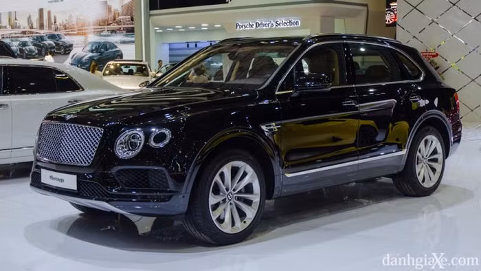 Siêu xe hội ngộ xế cổ tại VIMS 2016 ảnh 1