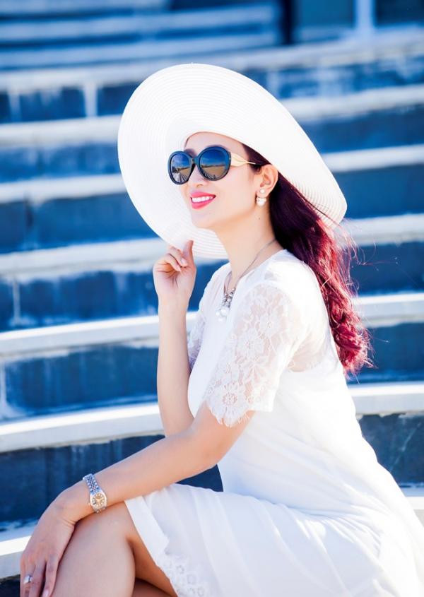 10 nữ doanh nhân nổi tiếng xinh đẹp nhất Việt Nam ảnh 12