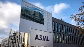 Ông lớn bán dẫn ASML “chấm” Việt Nam 