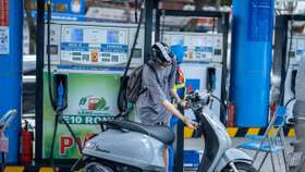 Giá xăng tăng mạnh trước Tết Nguyên đán