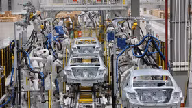 Mỹ áp thuế 25% với xe tải: Nguy cơ lan sang chuỗi cung ứng linh kiện Việt Nam