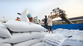 Philippines “chốt cửa” nhập khẩu đến cuối 2025, sóng ngầm mới với gạo Việt