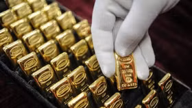 Giá vàng tăng giảm khó đoán định, người mua mất hàng triệu đồng/lượng vì đu đỉnh