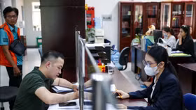 Từ hôm nay (1/1), cá nhân có thu nhập từ chuyển nhượng tài sản số, vàng miếng phải chịu tính thuế TNCN