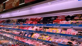 Sản phẩm C.P "biến mất" khỏi loạt siêu thị lớn sau 2 tuần bị tố thịt heo bẩn