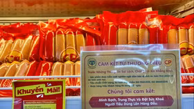 Người tiêu dùng "lạnh nhạt" với thực phẩm của C.P. sau vụ heo bệnh