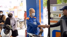 Giá xăng tiếp tục tăng trong kỳ điều hành đầu tháng 6