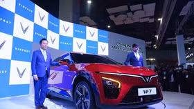 VinFast VF 6 và VF 7 là những mẫu xe tiên phong của hãng được bán tại thị trường Ấn Độ