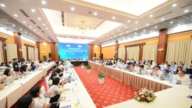 Cải cách thể chế cần cắt giảm chi phí tuân thủ cho doanh nghiệp