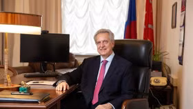 Ngài Evghenhi Dmitrievic Grigoriev, thành viên Chính phủ của St. Petersburg, Chủ tịch Ủy ban Đối ngoại St. Petersburg, Liên bang Nga