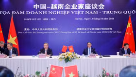 Thủ tướng Chính phủ Phạm Minh Chính và Thủ tướng Trung Quốc Lý Cường tham dự tọa đàm doanh nghiệp Việt Nam - Trung Quốc 