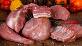 Giá nông sản hôm nay (15/4): Giá lợn hơi miền Bắc tăng nhẹ, miền Nam ổn định