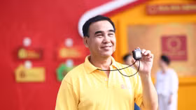 MC Quyền Linh bị nhà tài trợ chương trình “Mái ấm gia đình Việt” tố bội tín, chuẩn bị khởi kiện