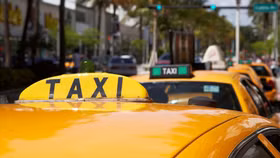 Từ 1/1/2025, hành khách và tài xế xe taxi được thỏa thuận giá cước