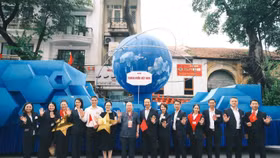 Khối Doanh nhân Việt Nam vượt mưa bão cùng các lực lượng Sơ duyệt A80