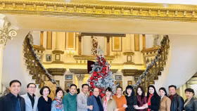 Chủ tịch HBA-VACOD đón tiếp Việt kiều Liên bang Nga