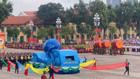 Rạng ngời khối Doanh nhân Việt Nam tham gia Lễ Tổng duyệt diễu binh, diễu hành A80